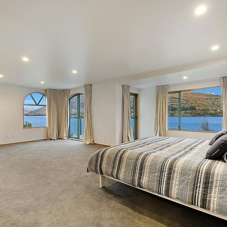Huge Lakefront Delight - Queenstown Holiday Home Exteriér fotografie