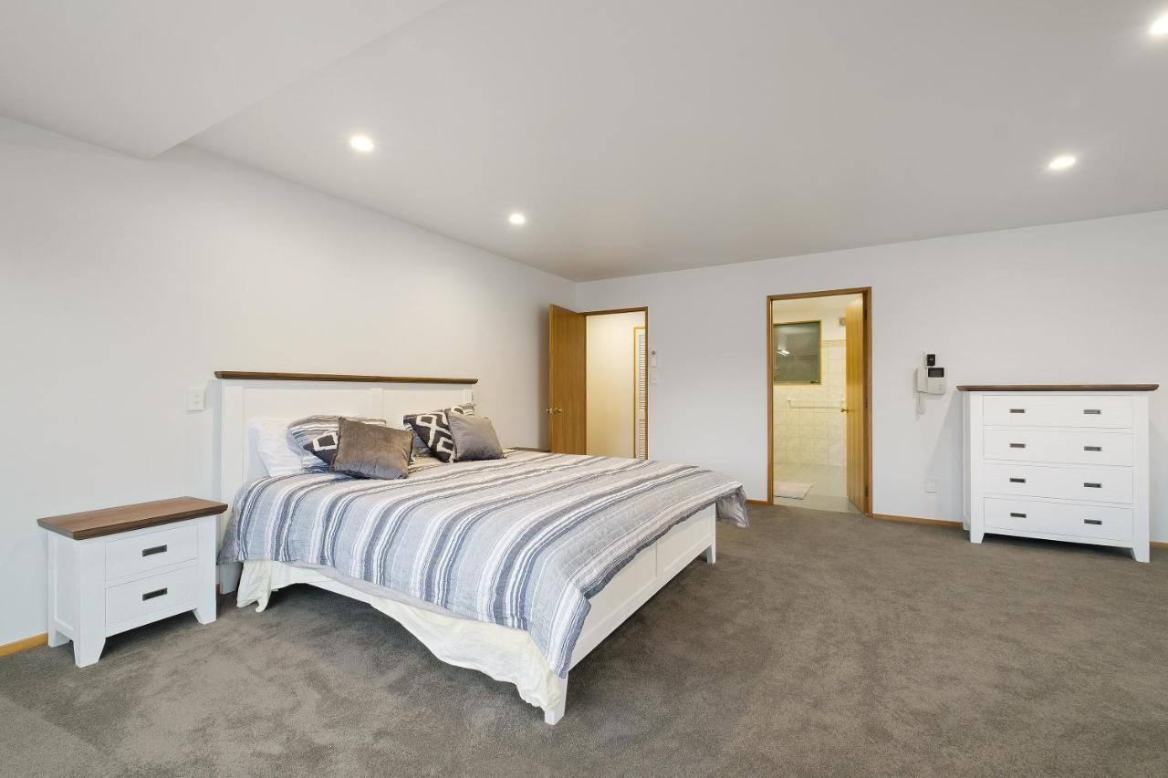Huge Lakefront Delight - Queenstown Holiday Home Exteriér fotografie
