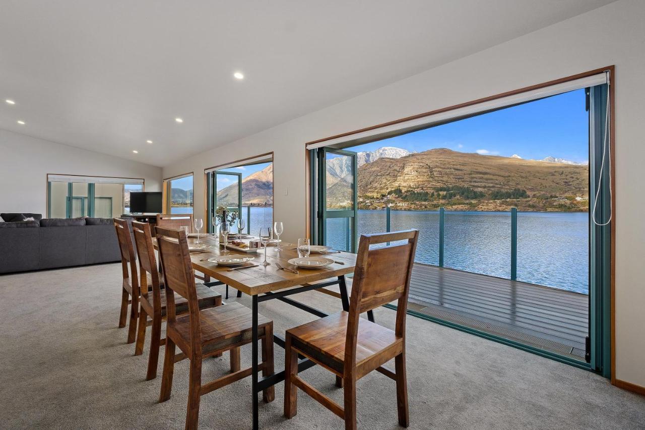 Huge Lakefront Delight - Queenstown Holiday Home Exteriér fotografie