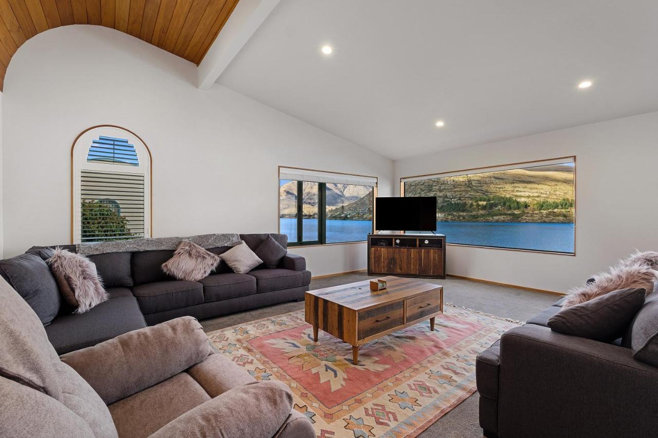 Huge Lakefront Delight - Queenstown Holiday Home Exteriér fotografie